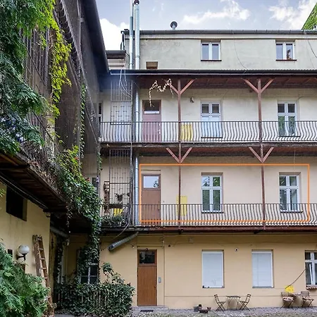 Daire Zamstudio Zamenhofa 4 *