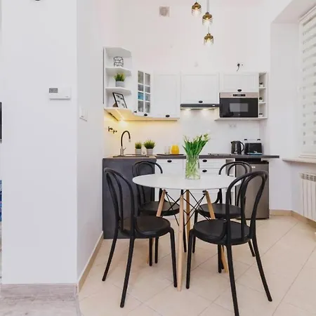 Zamstudio Zamenhofa 4 公寓 *